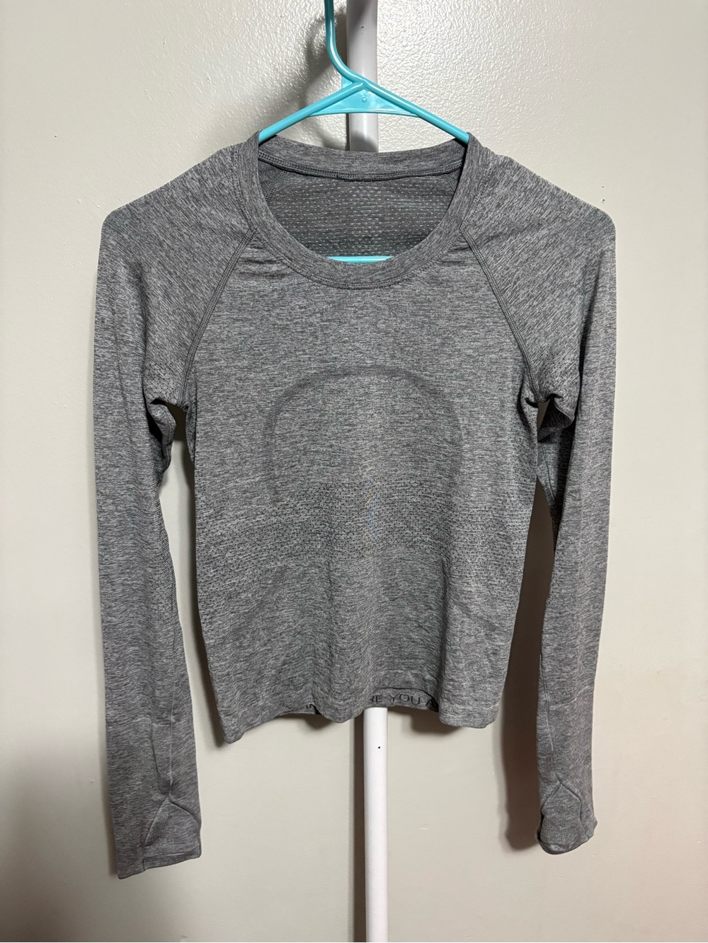 lululemon athletica Heathered Gray Long Sleeve Crew Top